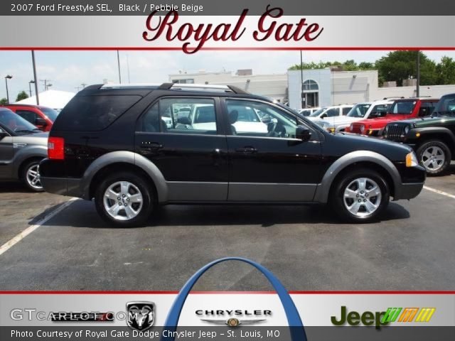 2007 Ford Freestyle SEL in Black