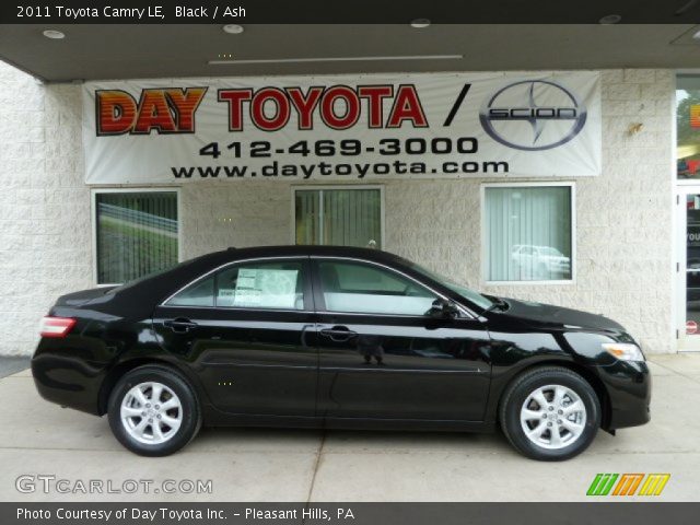 2011 Toyota Camry LE in Black