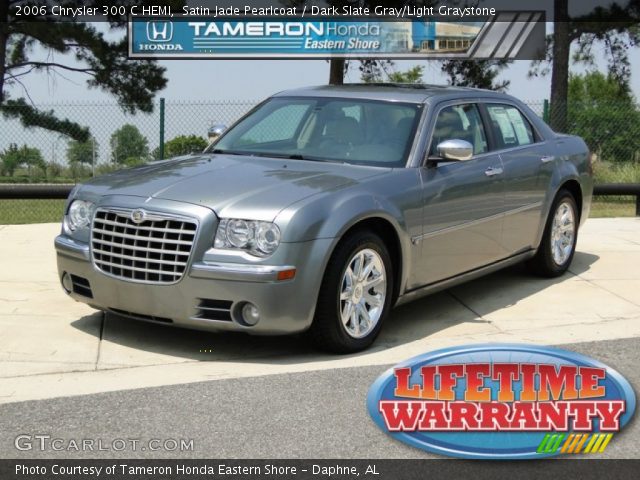 2006 Chrysler 300 C HEMI in Satin Jade Pearlcoat