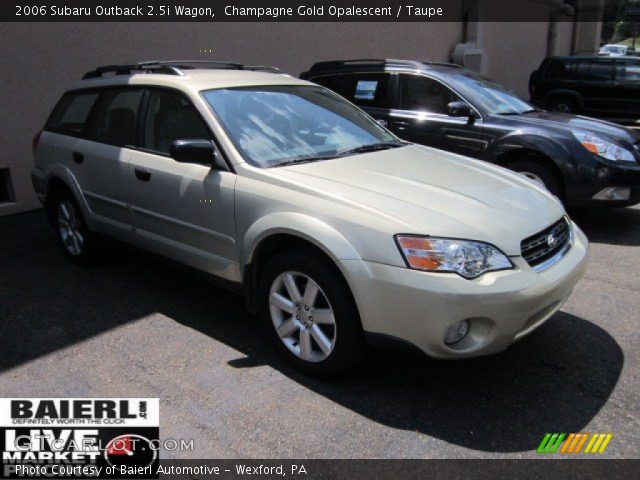 2006 Subaru Outback 2.5i Wagon in Champagne Gold Opalescent