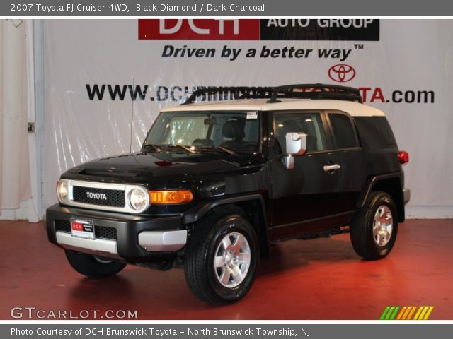 2007 Toyota FJ Cruiser 4WD in Black Diamond