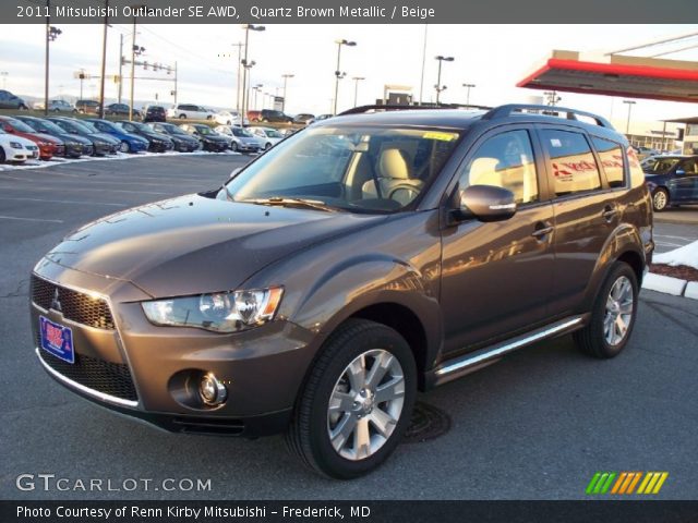 2011 Mitsubishi Outlander SE AWD in Quartz Brown Metallic