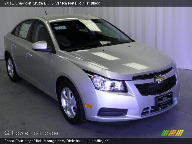 2011 Chevrolet Cruze LT in Silver Ice Metallic