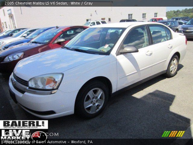 2005 Chevrolet Malibu LS V6 Sedan in White