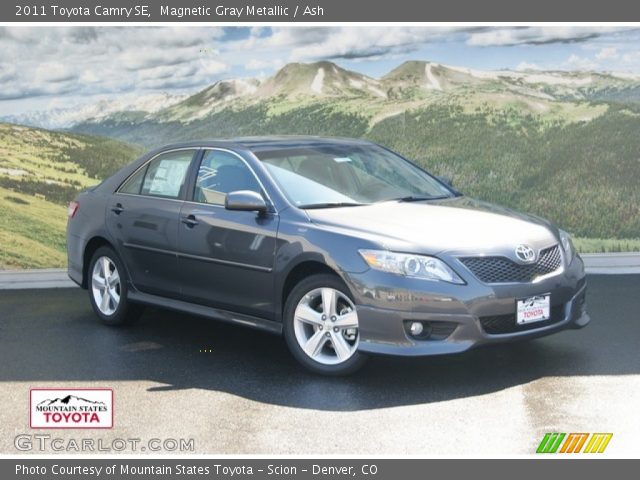2011 Toyota Camry SE in Magnetic Gray Metallic