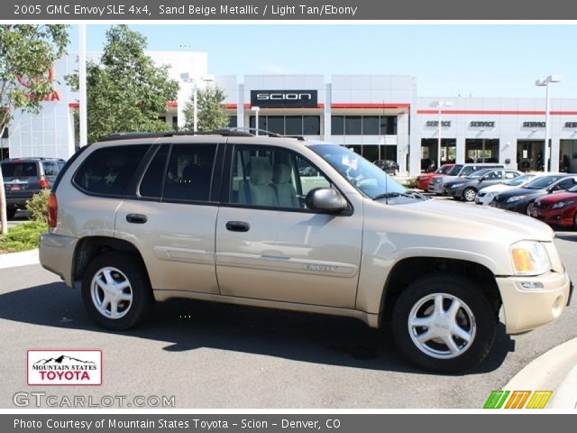 2005 GMC Envoy SLE 4x4 in Sand Beige Metallic