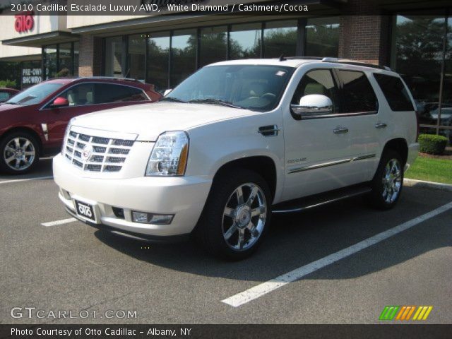 2010 Cadillac Escalade Luxury AWD in White Diamond