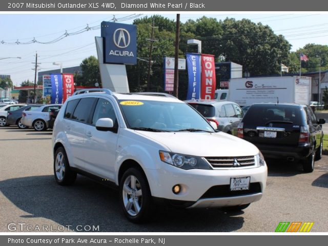 2007 Mitsubishi Outlander XLS 4WD in Diamond White Pearl