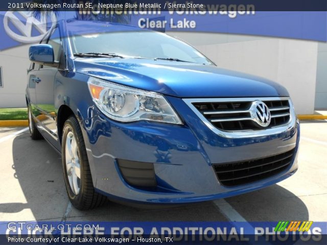 2011 Volkswagen Routan SE in Neptune Blue Metallic