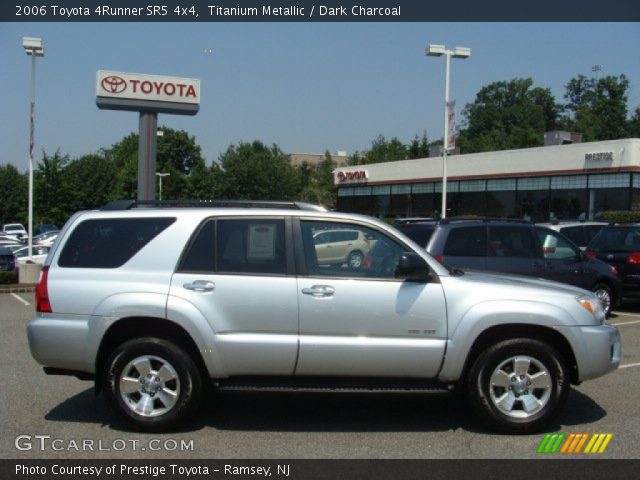 2006 Toyota 4Runner SR5 4x4 in Titanium Metallic
