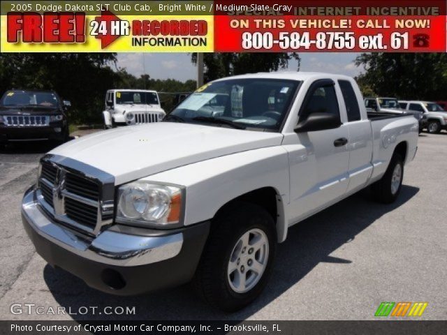 2005 Dodge Dakota SLT Club Cab in Bright White