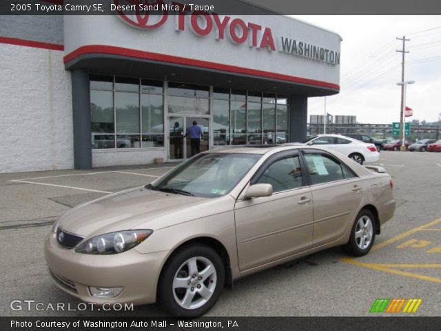 2005 Toyota Camry SE in Desert Sand Mica