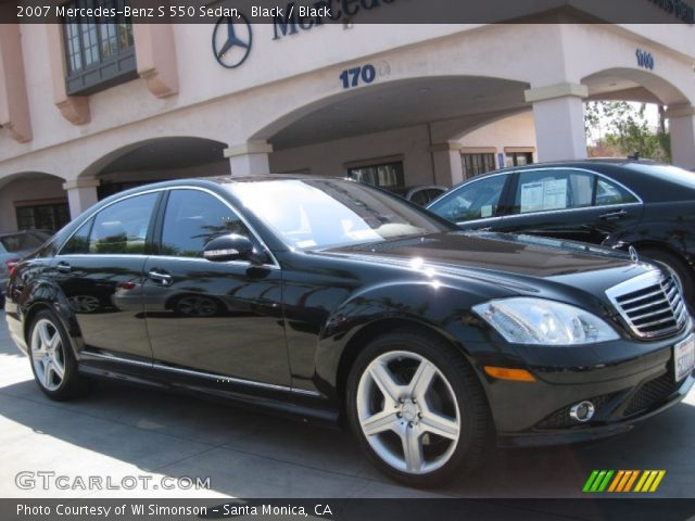 2007 Mercedes-Benz S 550 Sedan in Black