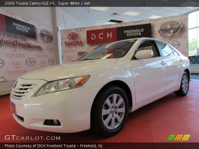 2009 Toyota Camry XLE V6 in Super White