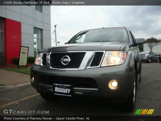 2008 Nissan Pathfinder SE 4x4 in Storm Gray