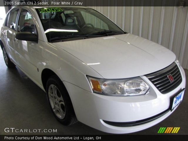 2005 Saturn ION 2 Sedan in Polar White