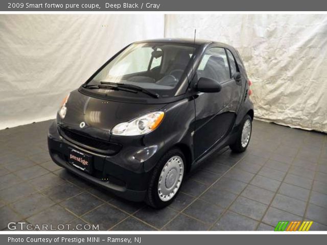 2009 Smart fortwo pure coupe in Deep Black