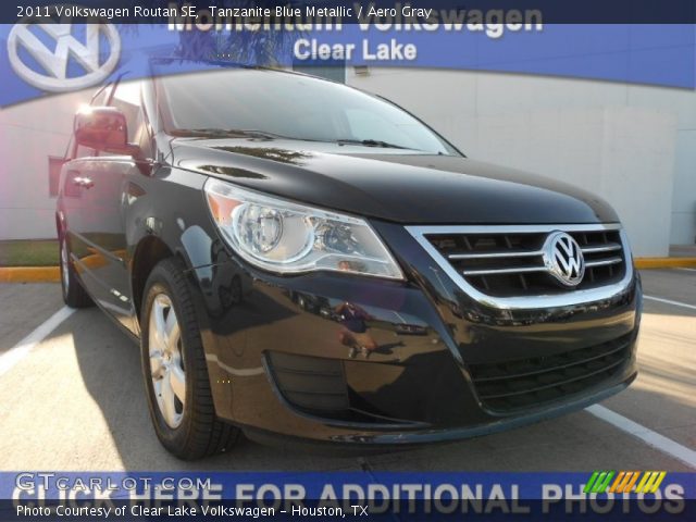 2011 Volkswagen Routan SE in Tanzanite Blue Metallic