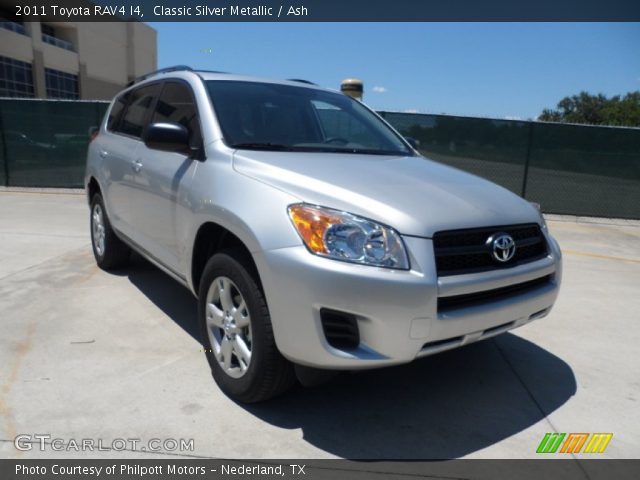 2011 Toyota RAV4 I4 in Classic Silver Metallic