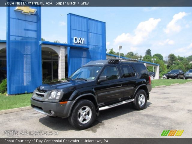 2004 Nissan Xterra XE 4x4 in Super Black