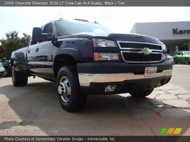 2006 Chevrolet Silverado 3500 LT Crew Cab 4x4 Dually in Black