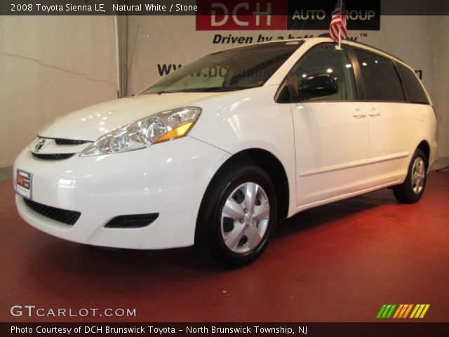 2008 Toyota Sienna LE in Natural White