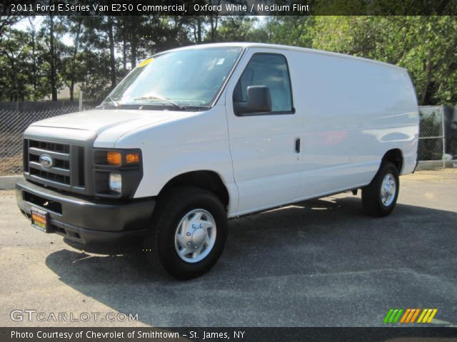 2011 Ford E Series Van E250 Commercial in Oxford White