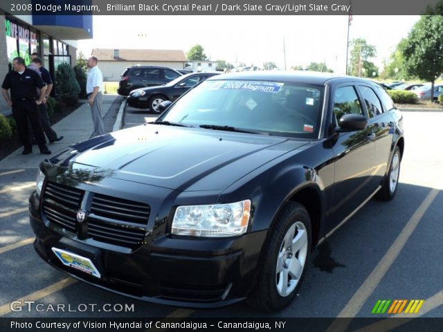 2008 Dodge Magnum  in Brilliant Black Crystal Pearl