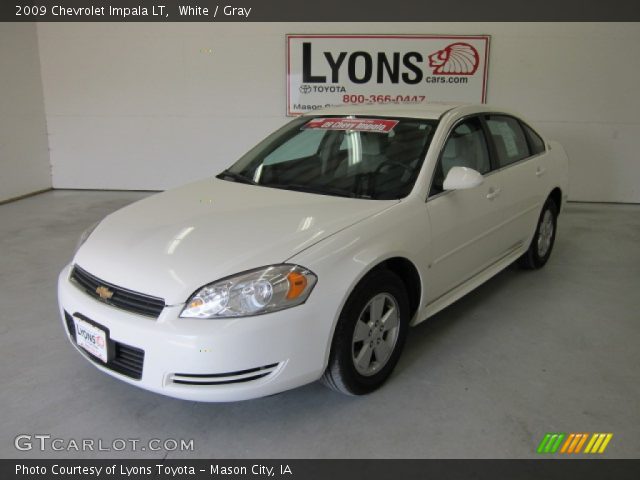2009 Chevrolet Impala LT in White