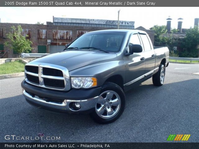 2005 Dodge Ram 1500 ST Quad Cab 4x4 in Mineral Gray Metallic