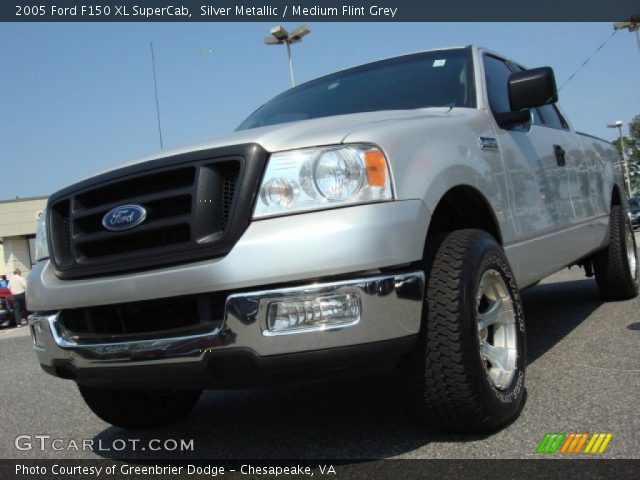 2005 Ford F150 XL SuperCab in Silver Metallic