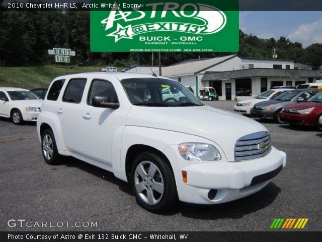 2010 Chevrolet HHR LS in Arctic White