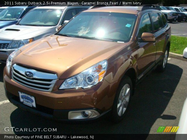 2011 Subaru Outback 2.5i Premium Wagon in Caramel Bronze Pearl