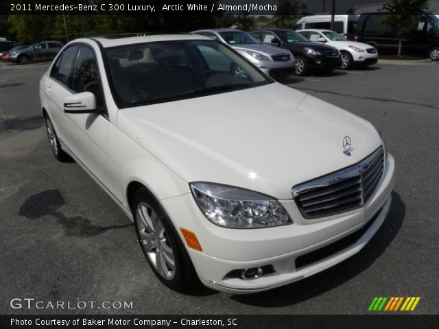 2011 Mercedes-Benz C 300 Luxury in Arctic White
