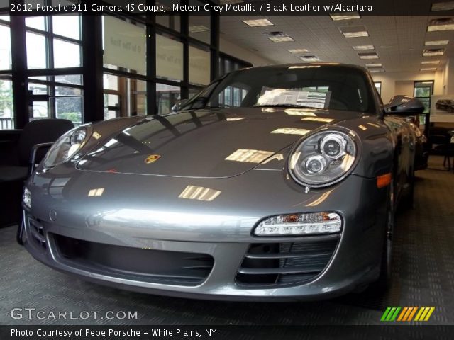 2012 Porsche 911 Carrera 4S Coupe in Meteor Grey Metallic