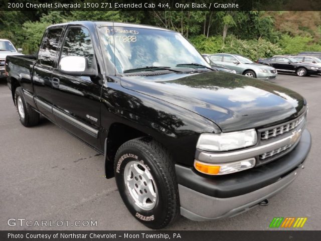 2000 Chevrolet Silverado 1500 Z71 Extended Cab 4x4 in Onyx Black
