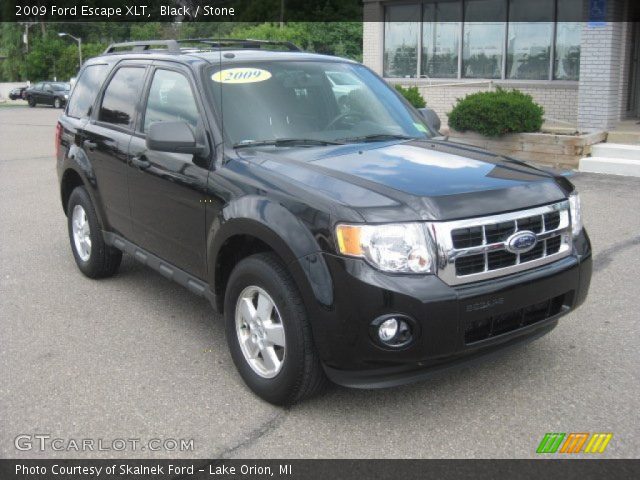 2009 Ford Escape XLT in Black