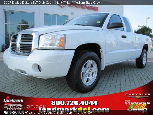 2007 Dodge Dakota SLT Club Cab in Bright White