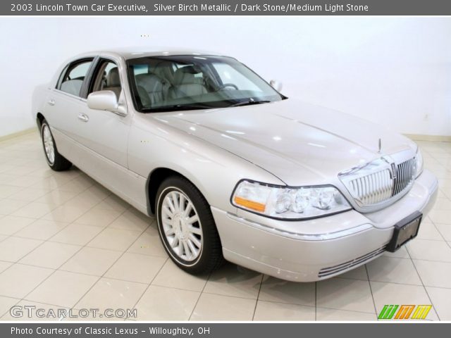 2003 Lincoln Town Car Executive in Silver Birch Metallic