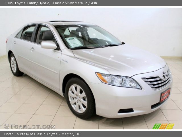 2009 Toyota Camry Hybrid in Classic Silver Metallic