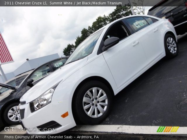 2011 Chevrolet Cruze LS in Summit White