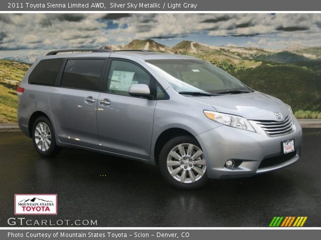 2011 Toyota Sienna Limited AWD in Silver Sky Metallic