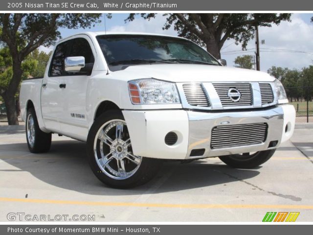 2005 Nissan Titan SE Crew Cab in White