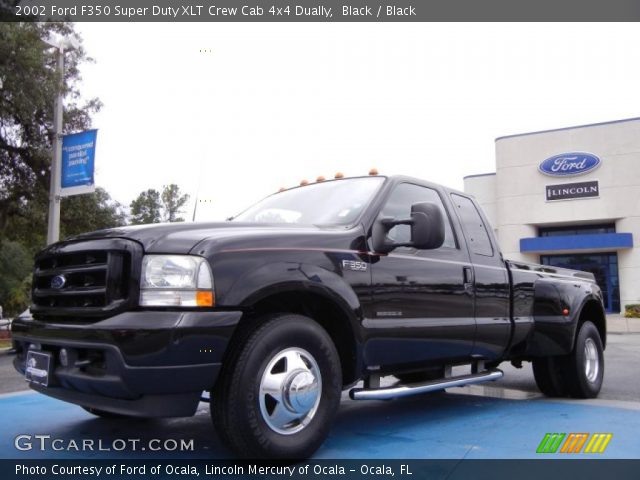 2002 Ford F350 Super Duty XLT Crew Cab 4x4 Dually in Black