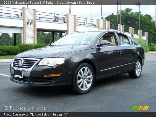 2006 Volkswagen Passat 3.6 Sedan in Mocha Brown