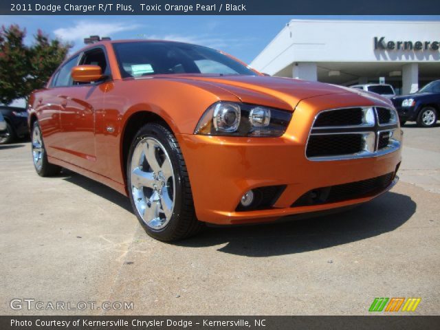 2011 Dodge Charger R/T Plus in Toxic Orange Pearl