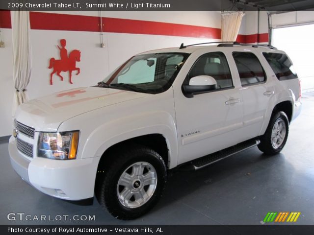 2009 Chevrolet Tahoe LT in Summit White