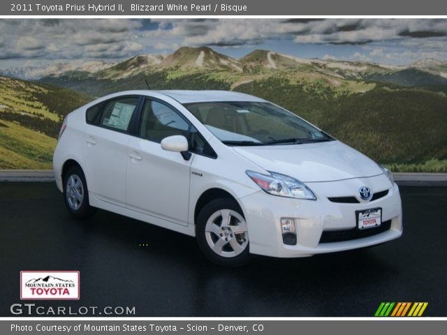 2011 Toyota Prius Hybrid II in Blizzard White Pearl
