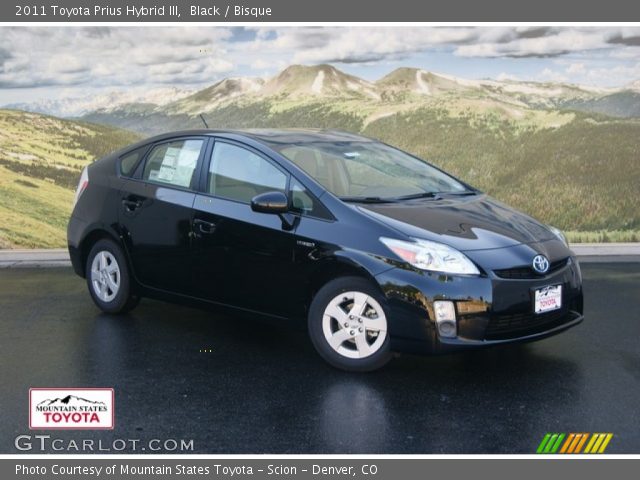 2011 Toyota Prius Hybrid III in Black