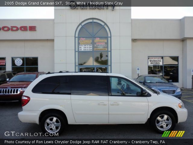 2005 Dodge Grand Caravan SXT in Stone White